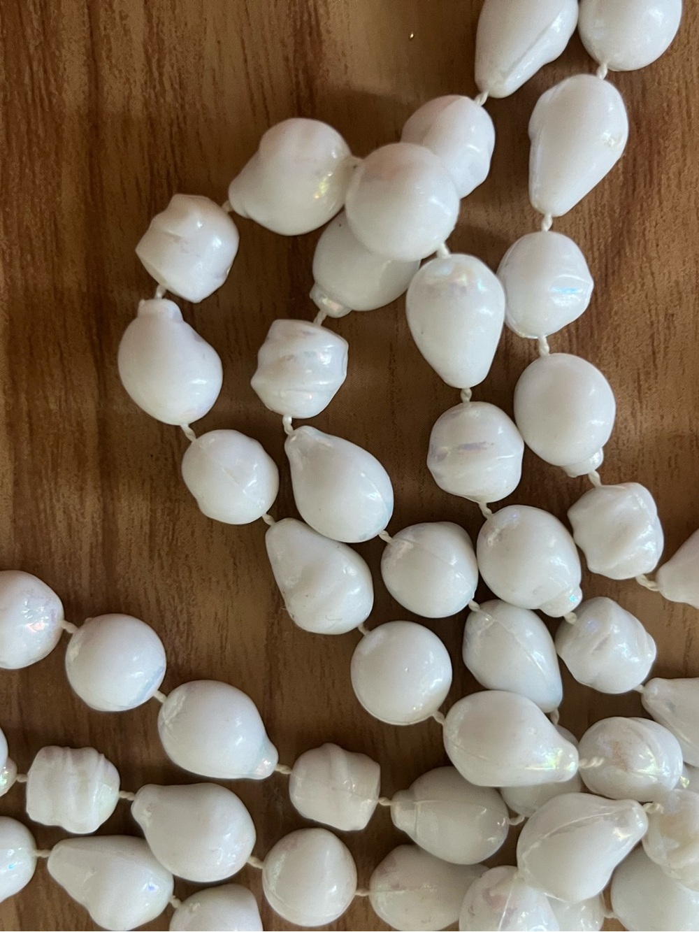 White Beaded Strand Necklace - Picture 3 of 3